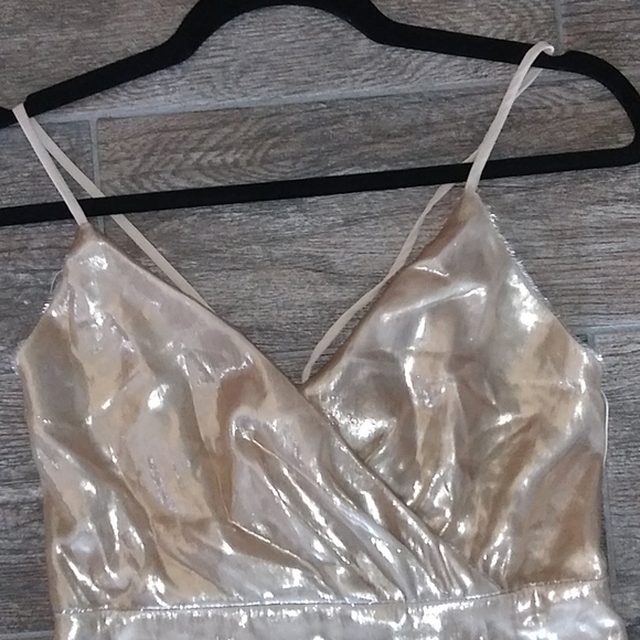 4SI3NNA Remi Gold Metallic Mini Dress.Small, Sexy Open Back with Straps.S - Picture 5 of 13